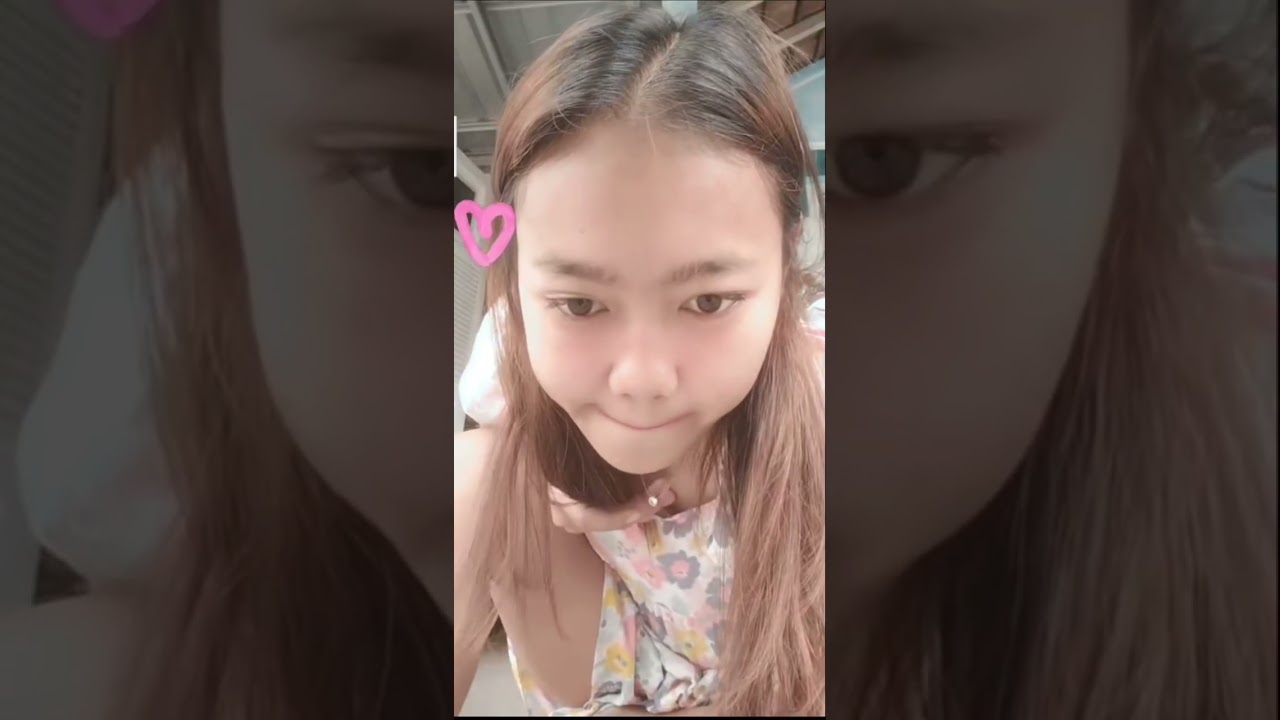 mamah muda lagi nyuapin anak nya nampak banyak blunder nya bund putih tebal🤤🤤😏👍