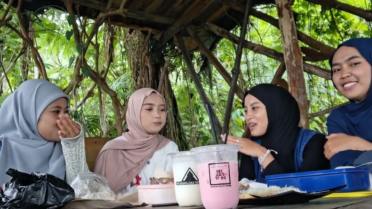 A day with them 🤍☕️📌