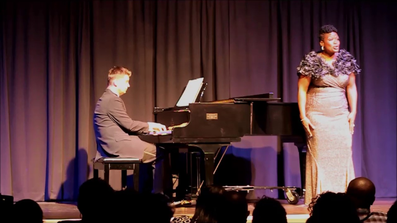 LaToya Lain sings 
