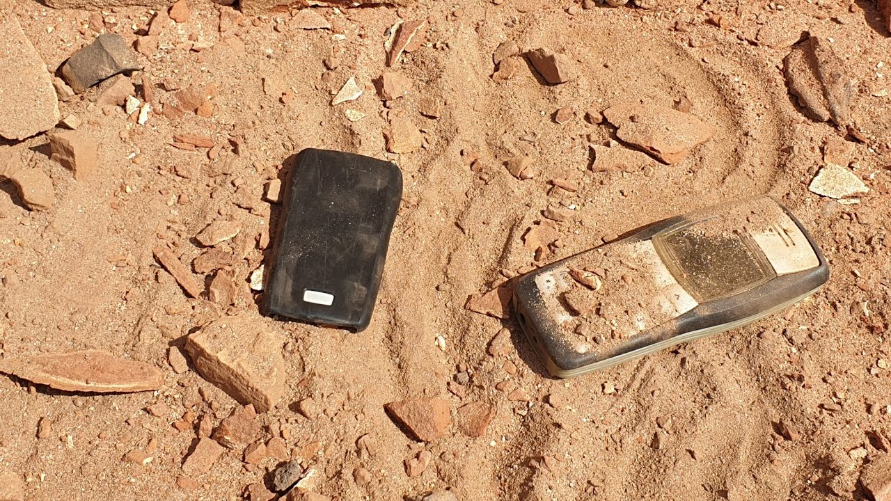 Nokia 1100 Full Disassembly & Reassembly |    Old Phone Teardown