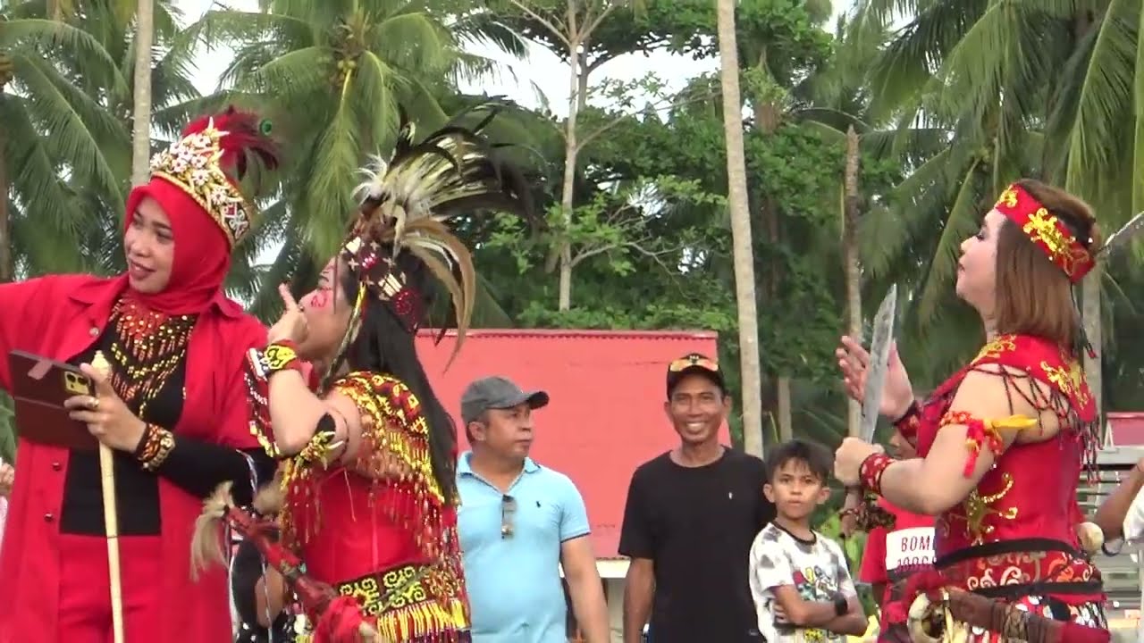 Jaga Warisan Leluhur, Atraksi Tarian Mandau Bikin Tegang #mandau