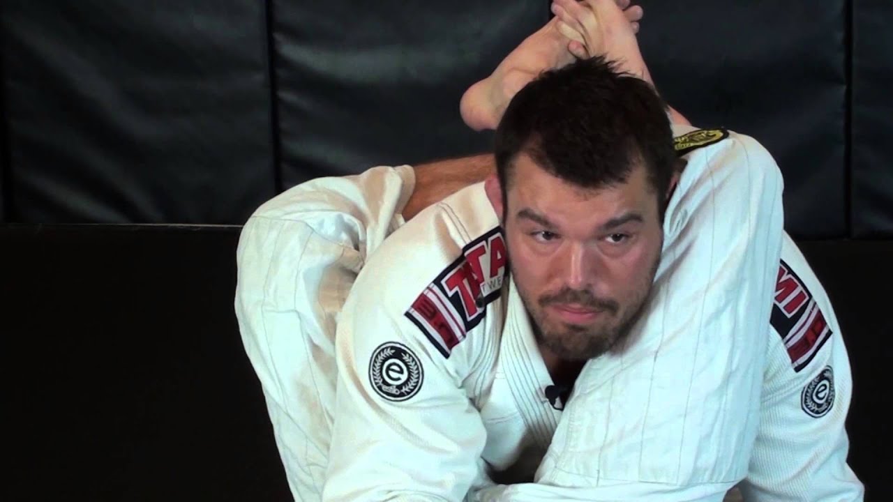 Dean Lister Shows Triangle Defense With Keenan Cornelius