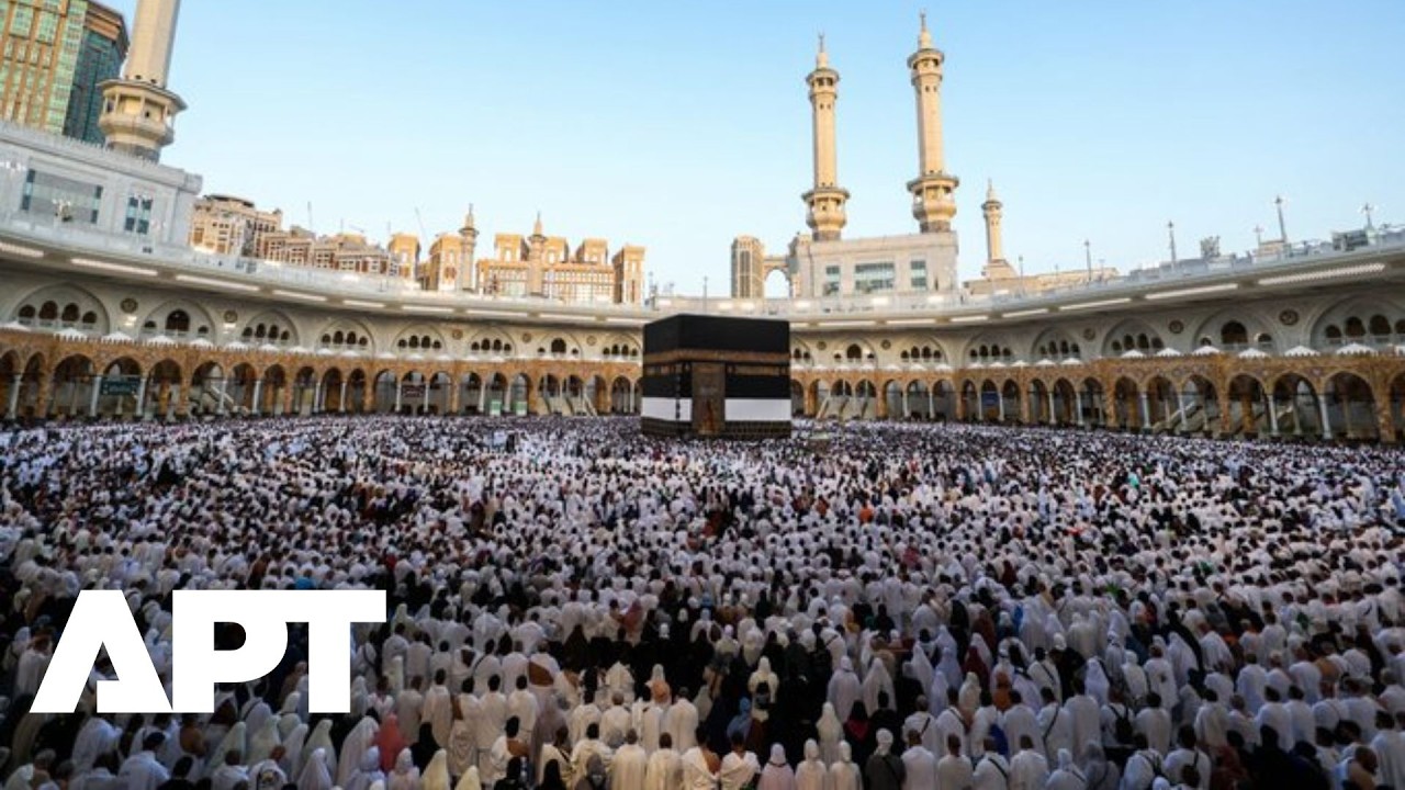 Massive Crowds Gather at Mecca’s Grand Mosque for Eid Prayers Marking End of Ramadan | APT