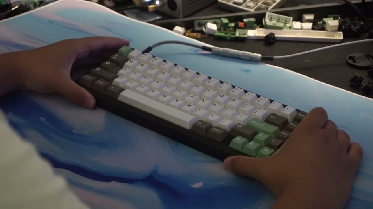 Parallel Limited Portal with Milky Gateron Yellows typing test