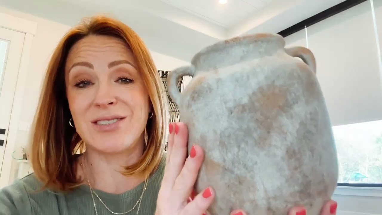 The BEST Part About This Stylish Ceramic Vase