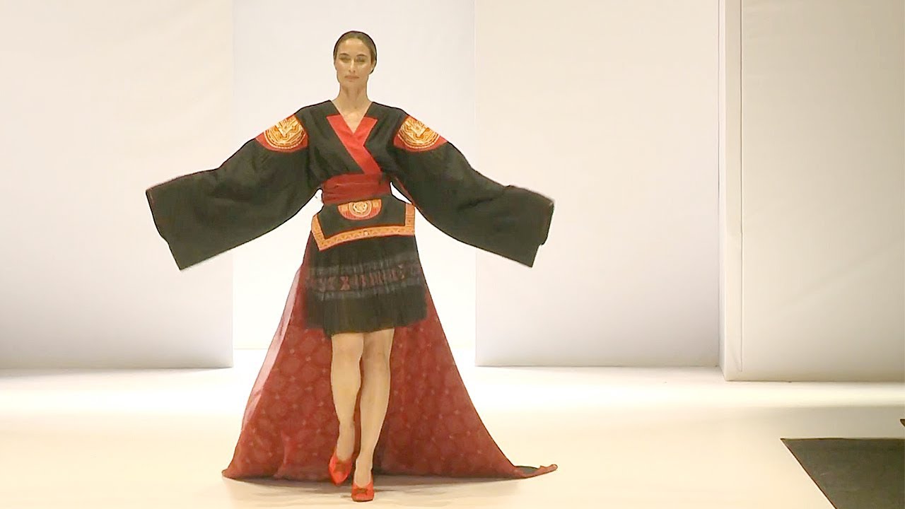 Zeng Fengfei | Fall Winter 2019/2020 Full Fashion Show | Exclusive