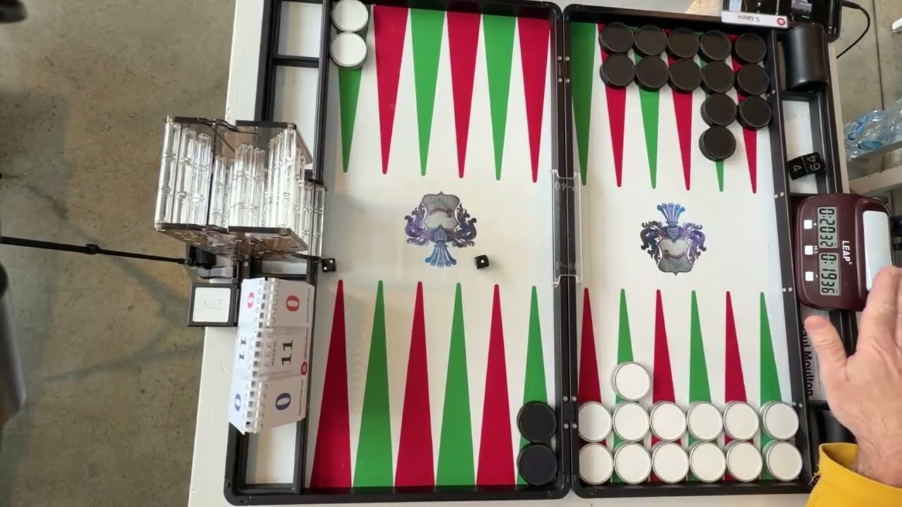 R5 Paul Moulton white vs Stelian Iancu