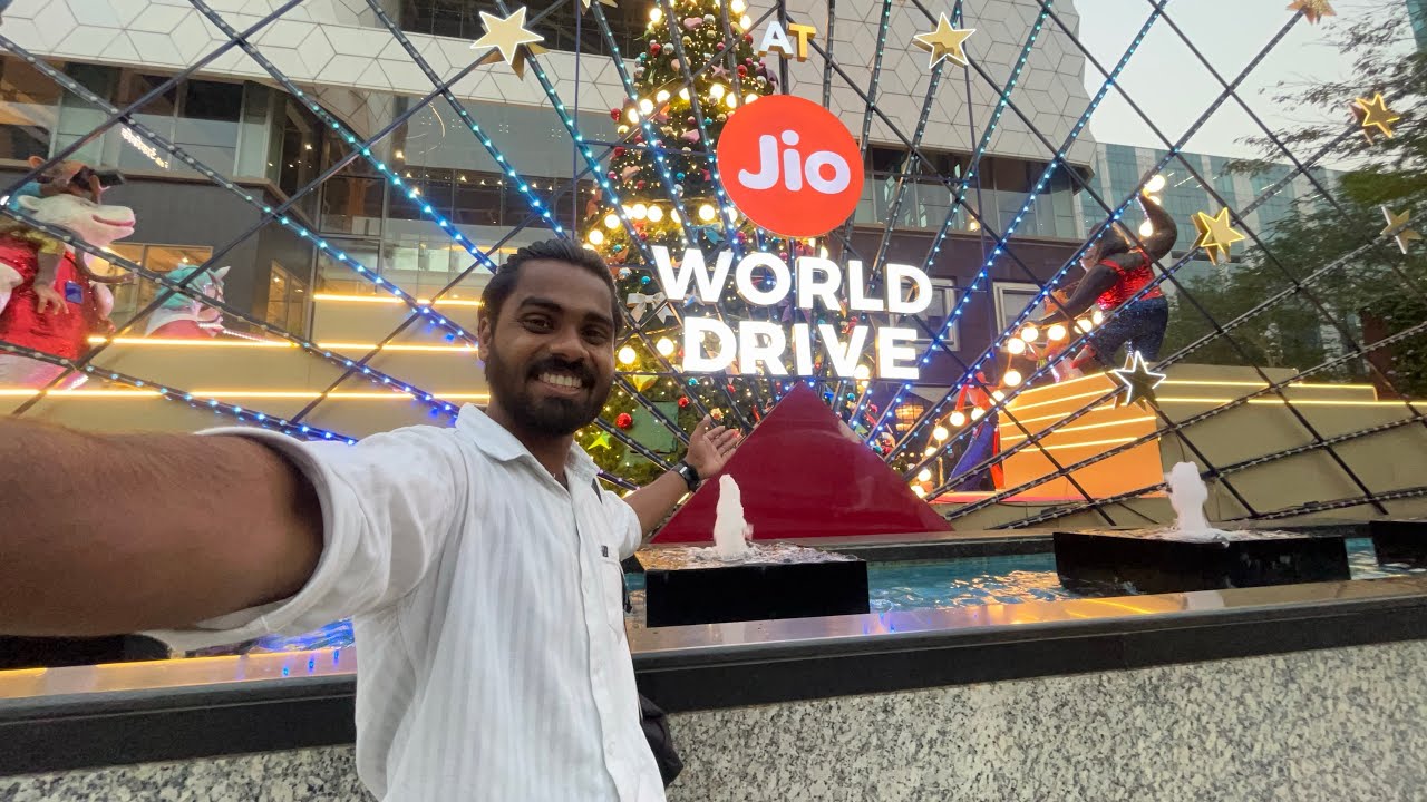 BKC Jio World Drive Luxurious ￼Mall Hai😯