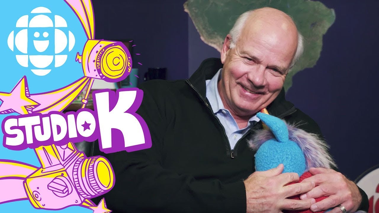 Gary the Unicorn Hugs Peter Mansbridge | Hug Club |  CBC Kids