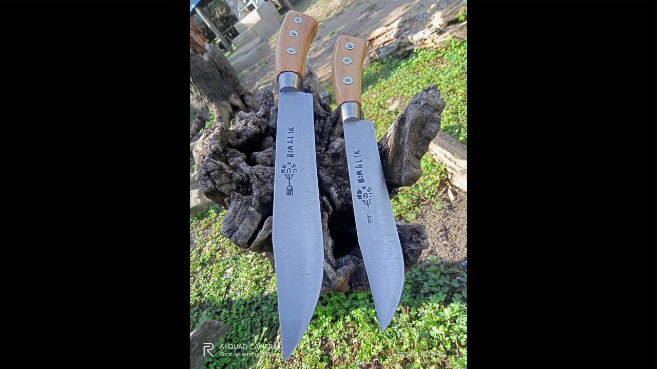 Pandai besi pisau (knife)