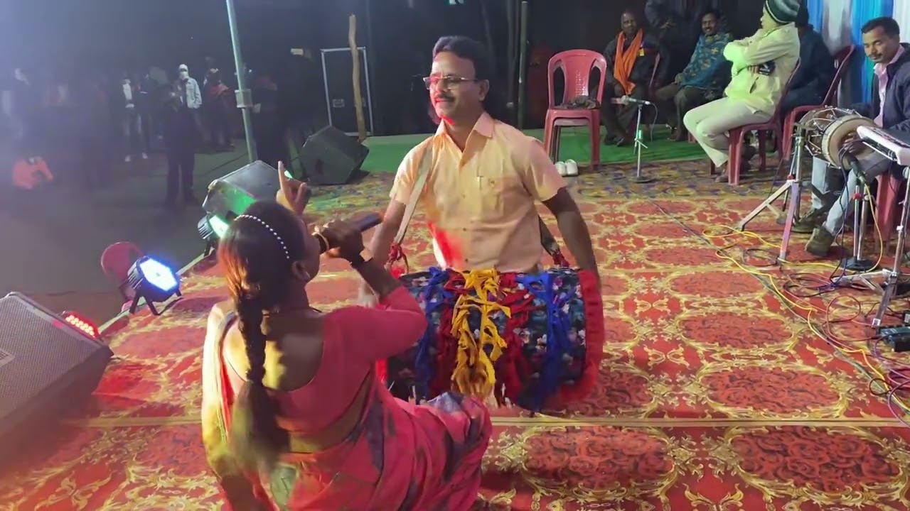 Hulas Mahato & Chinta devi ji ka new jabardast stage video.Star musical gurups....