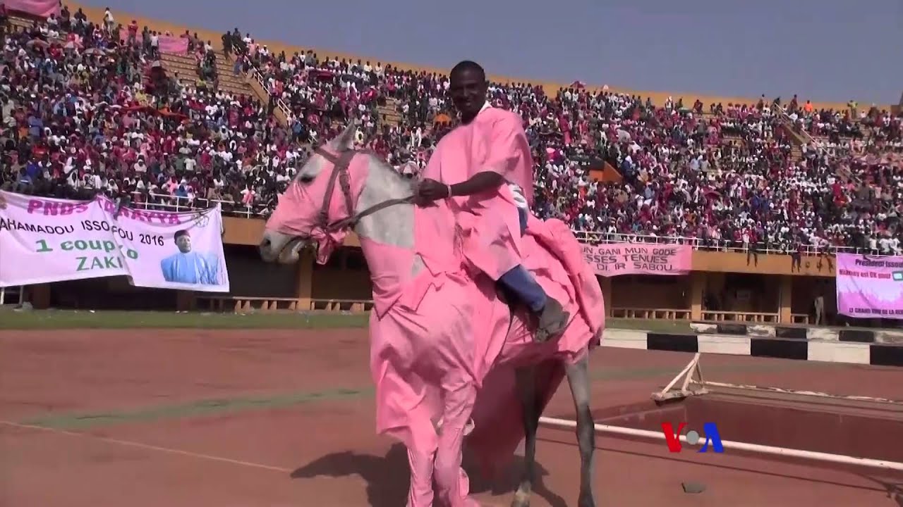 Vidéo du meeting de Mahamadou Issoufou au stade Seyni Kountché de Niamey