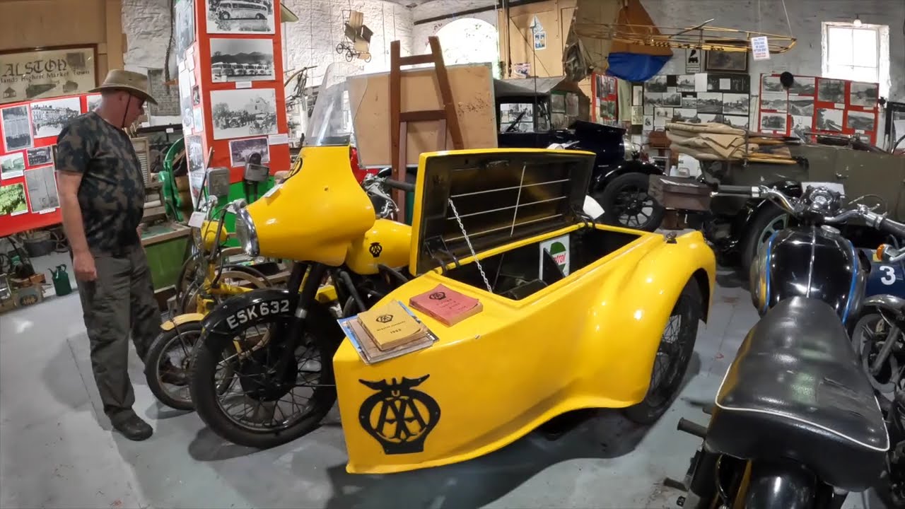 Enjoying steam engines, classic cars and motorcycles in County Durham  &  Cumbria 