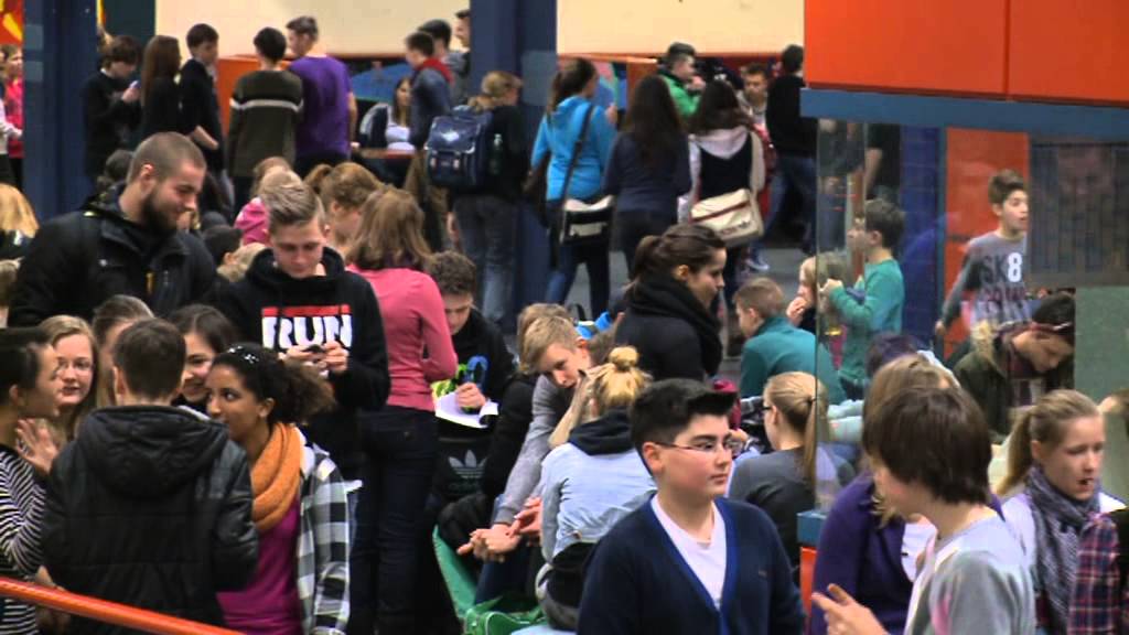 Bertolt-Brecht-Schule ist 