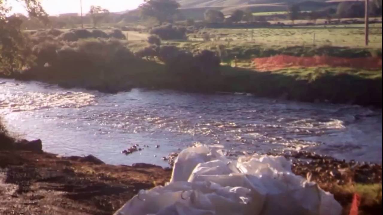 Kirknewton weir removal - One year timelapse video