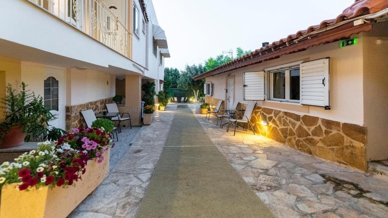 Apartments Tina FREE transfer from-to the airport, Spáta, Greece