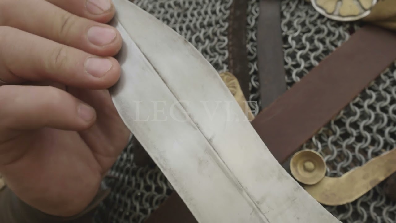 playing with a dagger (pugio) 714