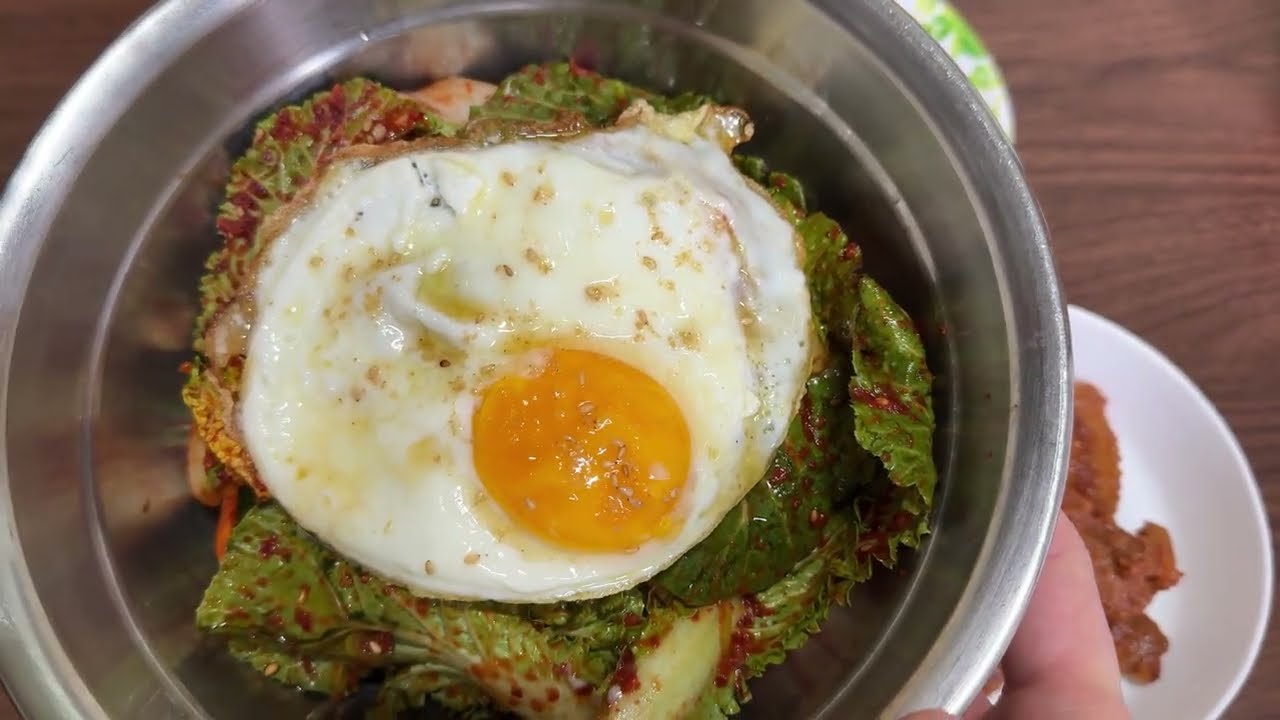 봄동비빔밥 달래무침 제육볶음 Spring Cabbage rice with a Fried Egg 먹방 k-food real eating
