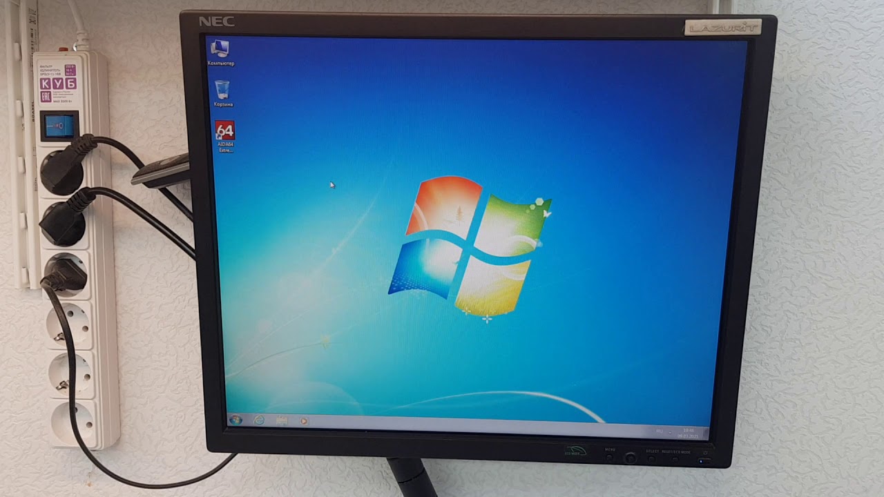Atom D525 (2 ядра / 4 потока) / 4Gb (DDR3) / Intel GMA / SSD 60Gb / Wi-Fi / ITX.