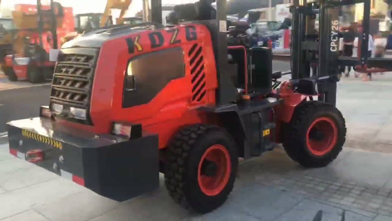 Compact & Powerful: Land Tiger 26 2.6 Ton 4WD Articulated Rough Terrain Forklift