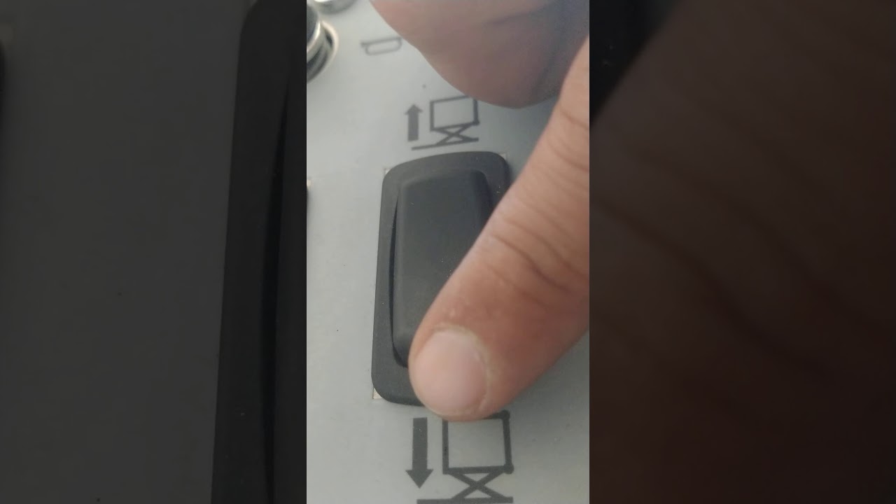MANEJO Y FUNCIONAMIENTO BARREDORA TENNAN 6200 VIDEO 1