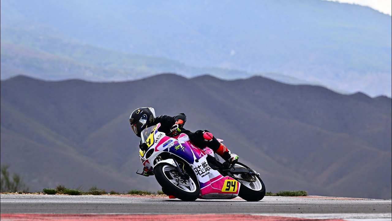 Andalucia circuit no limits track day - SV650 October 2024 middle group.