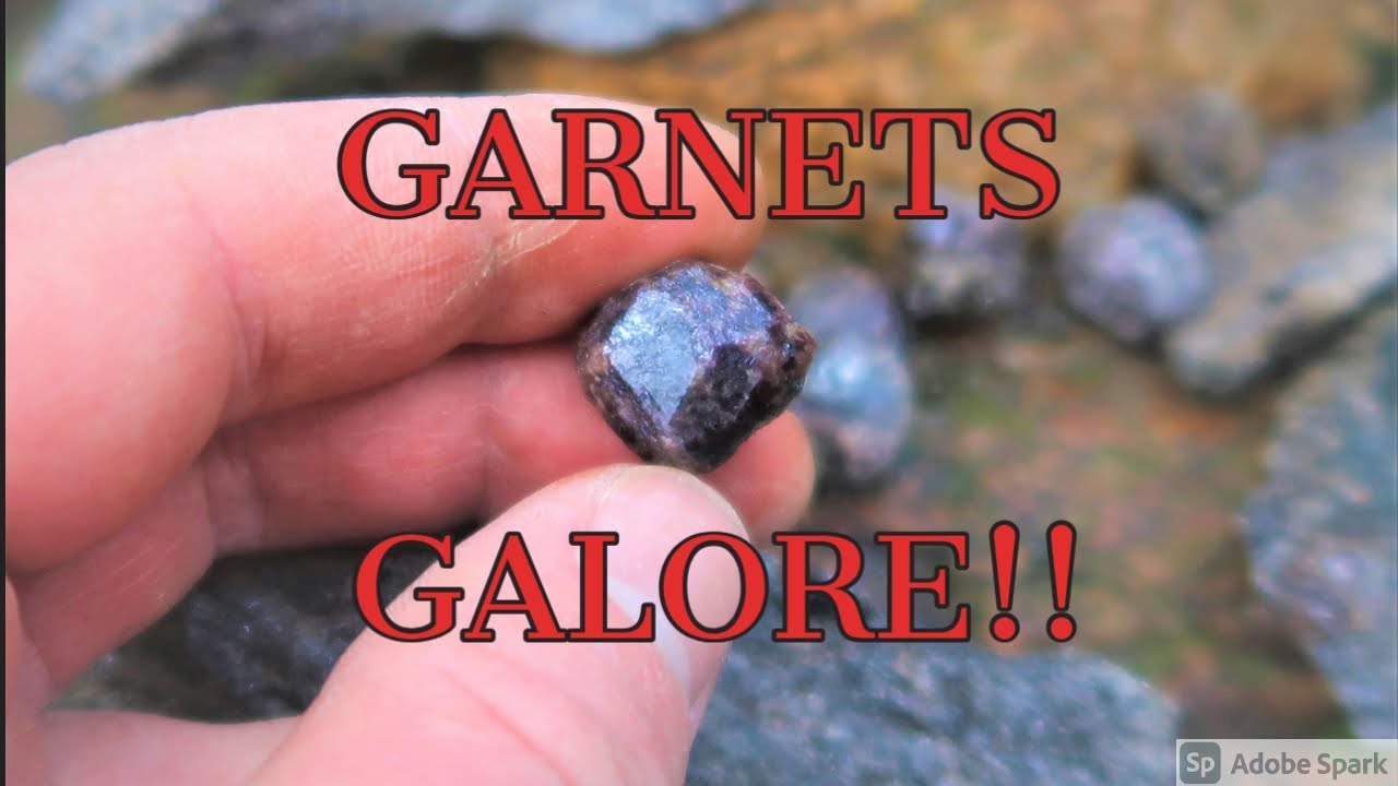 Rockhounding Etched GARNETS And CRYSTALS!! Last Finds For The Year 2020