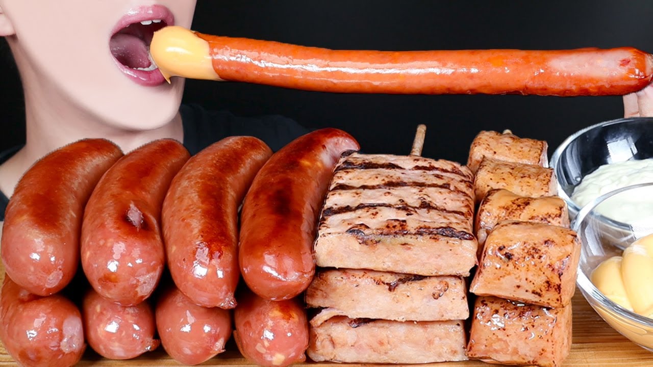 ASMR SAUSAGE CHEESY PARTY MUKBANG COOKING 대왕 소세지 먹방 치즈소스 Sosis ソーセージ 咀嚼音 モッパン Xúc xích EATING SOUNDS
