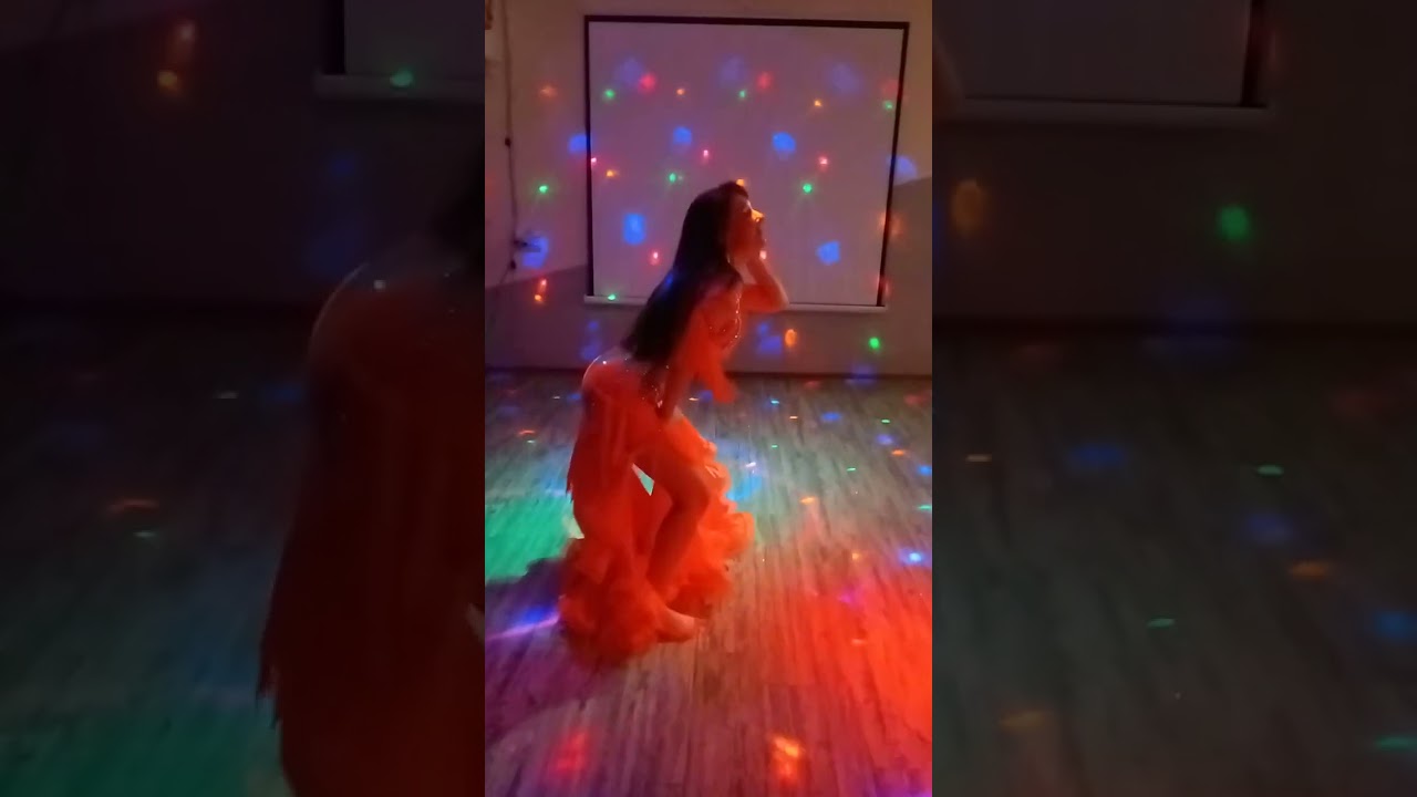 Виктория-Красивый танец!!!