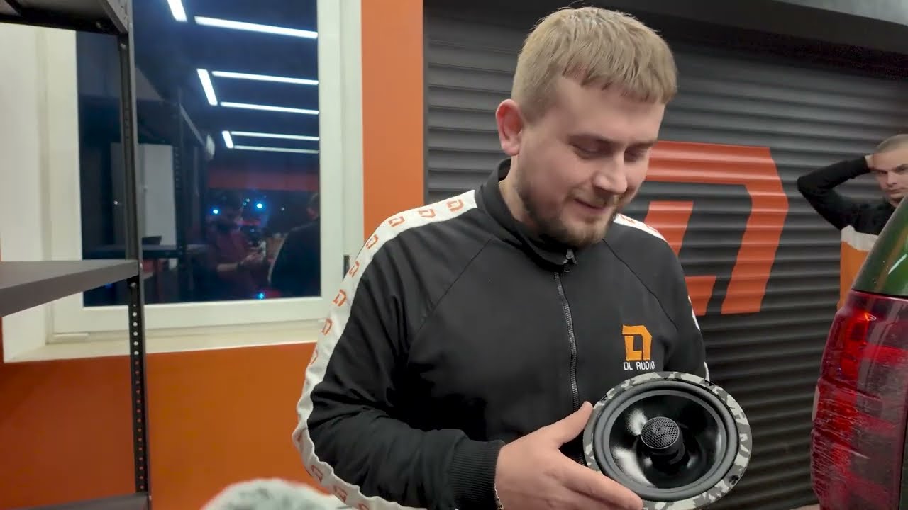 Замена штатных динамиков в задних дверях на DL AUDIO Anaconda 165 Coax