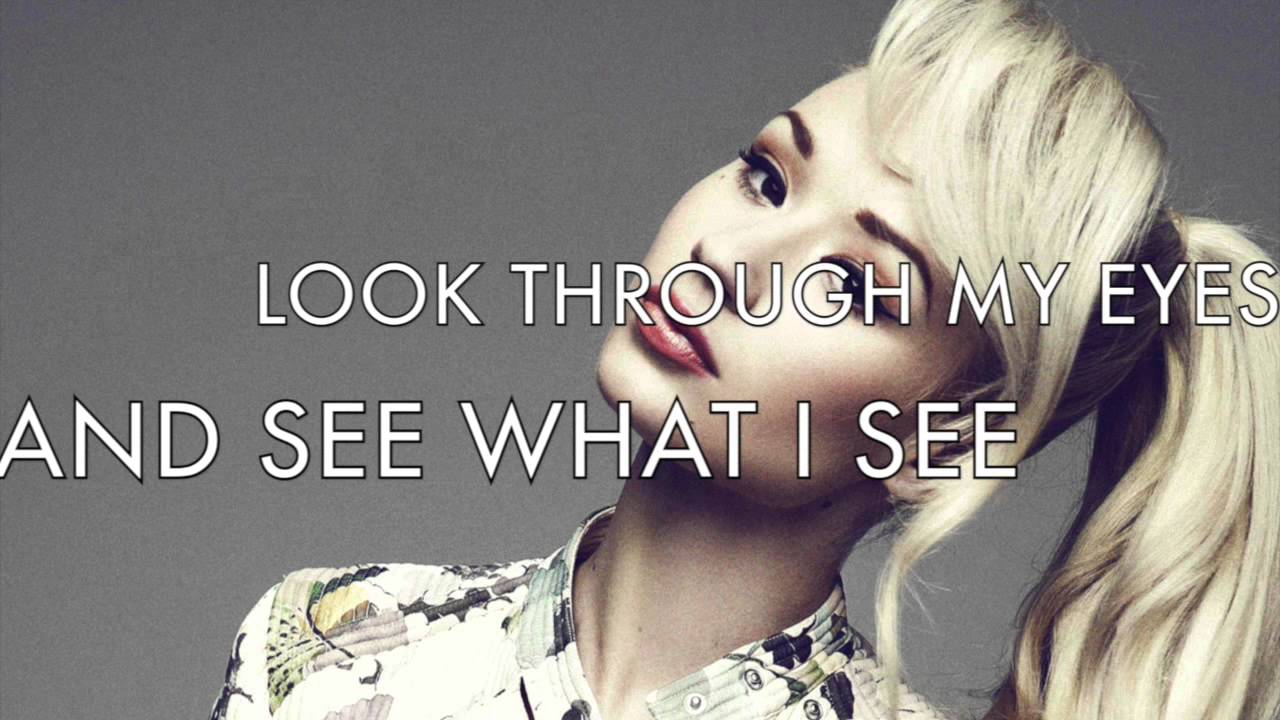 Iggy Azalea - We In This Bitch Lyrics