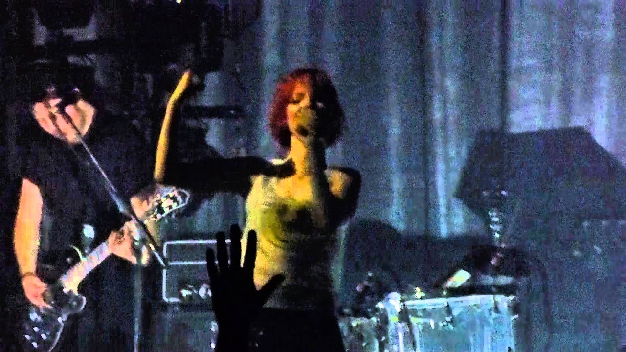 Paramore - Ignorance (Live @ Motorpoint Arena, Cardiff, 21/09/13) - HD 1080p