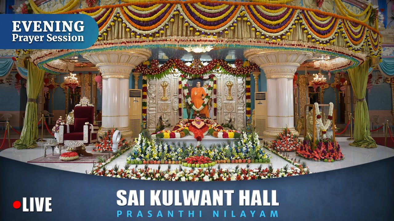 Apr 19, 2024 | Evening | Live Vedam, Bhajans & Arati | Prasanthi Nilayam