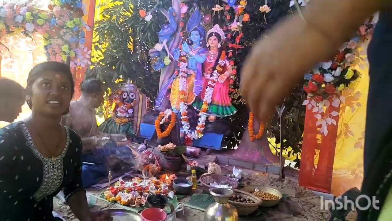 ହୋଲି ରେ ରାଧାକୃଷ୍ଣ ପୂଜା ସହିତ ମହୁଛୁକ