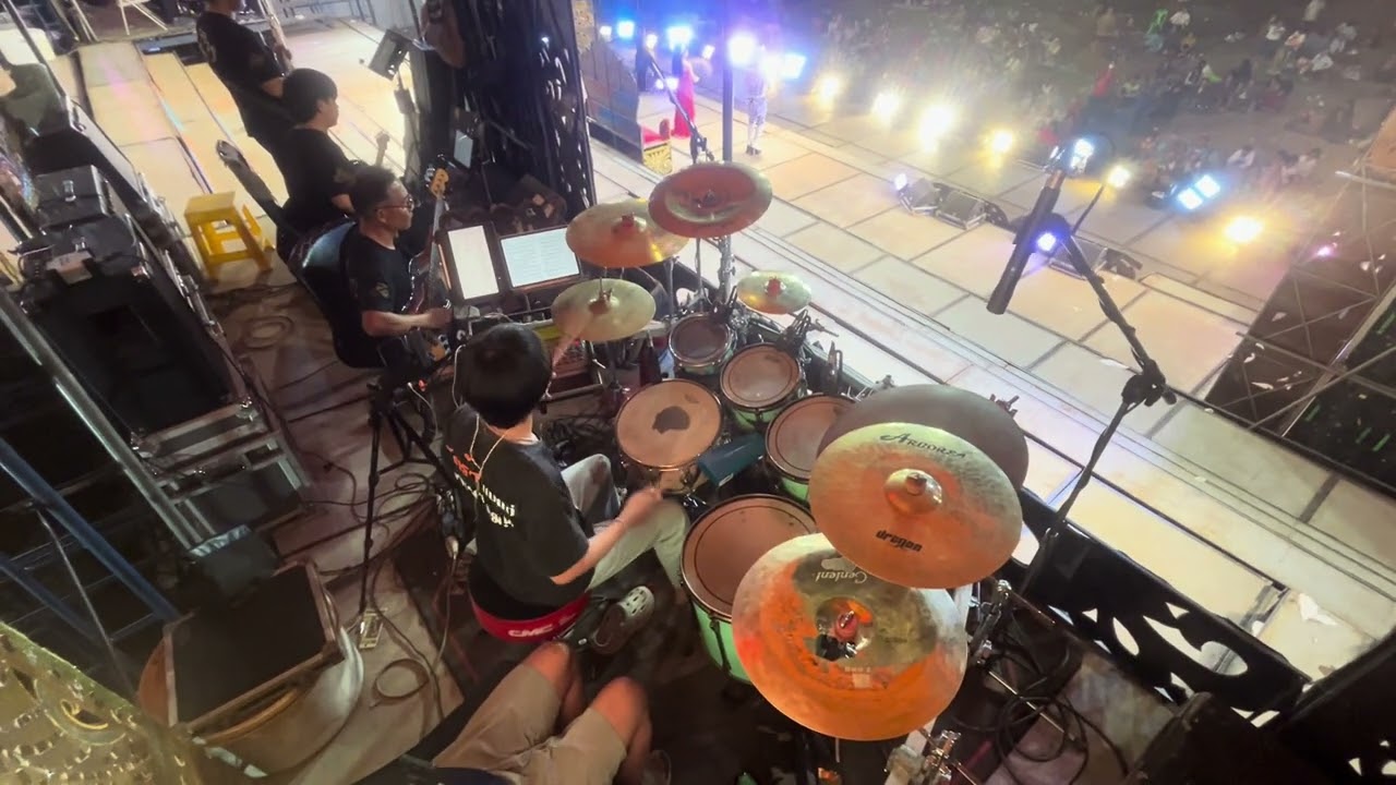 อ.ทิวลี่ มือกลองระเบียบวาทะศิลป์ ช่วงลำเรื่อง อย่างมันส์