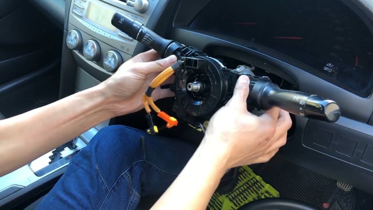 TOYOTA Aurion定速巡航不工作，方向盘游丝更换;Toyota Aurion/Camry can't turn on the cruise. Try this!