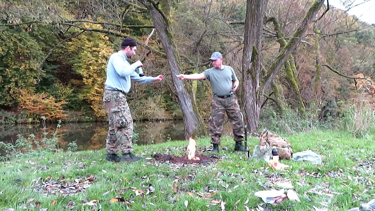 Grillen an der Lahn bei Löhnberg Ende Oktober 2o22 (1)