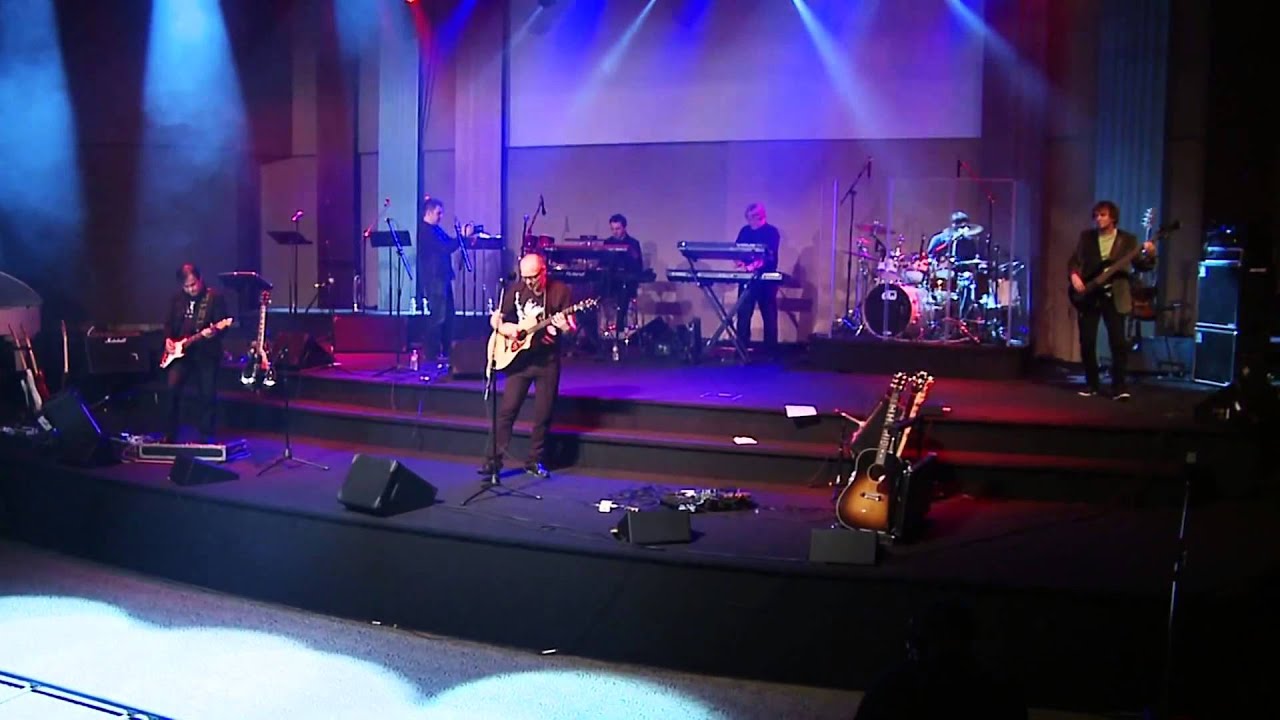 Briksa & Friends. LIVE IN CONCERT - Иисуса Эхо