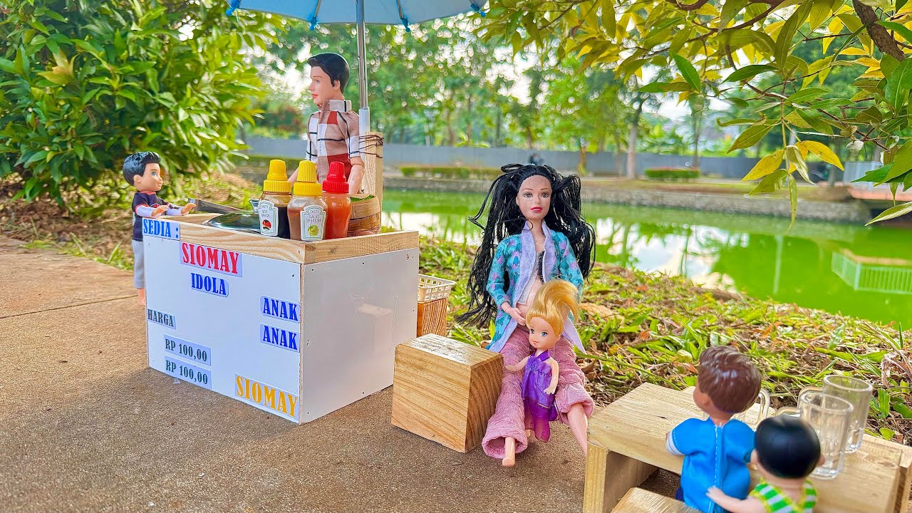 Agus dan teman teman mau beli kado buat ulang tahun ara #barbiejowo #funny #barbielucu