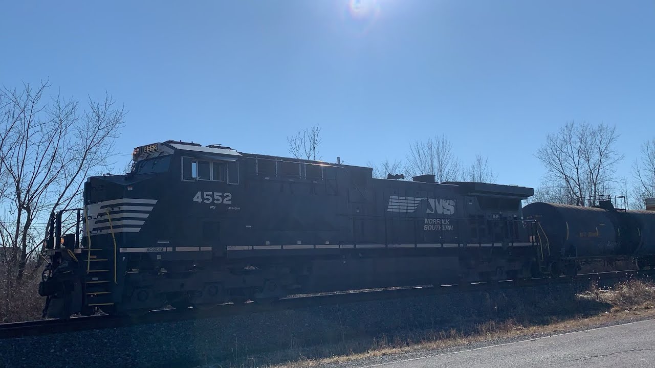 Norfolk Southern 4552 with a DPU stopped us with an early gate