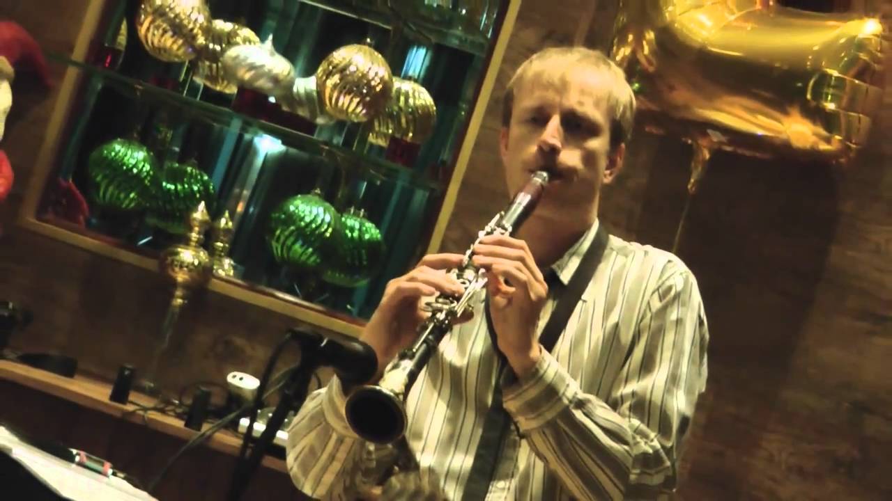 Minor Swing on clarinet