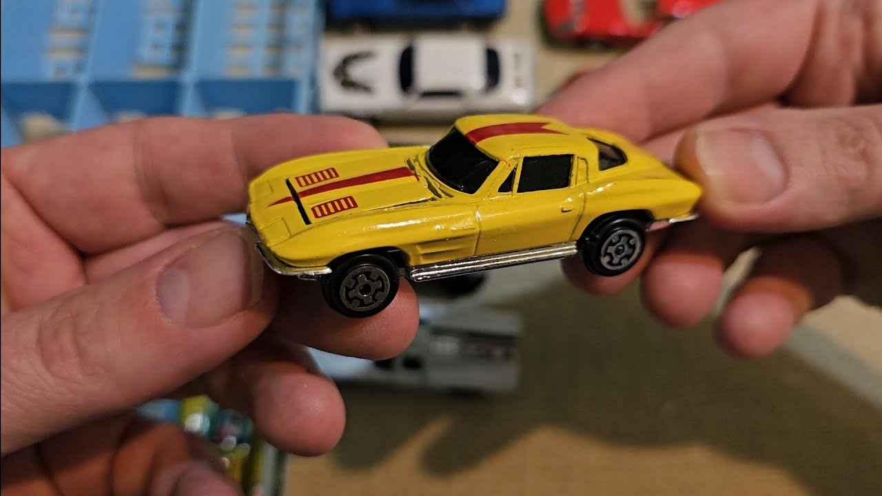 ASMR Looking at more vintage diecast cars 