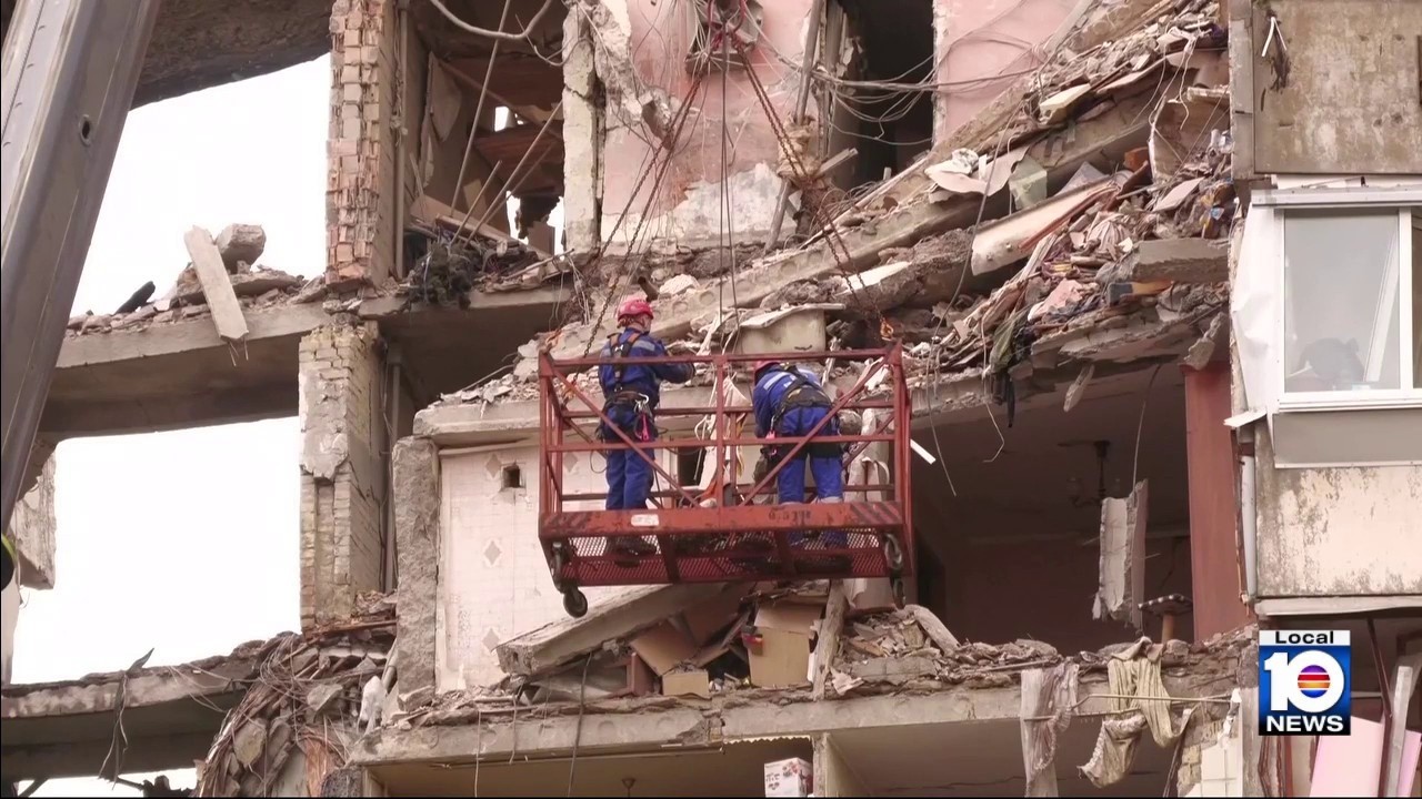 12 человек погибли в результате ракетной атаки и атаки дронов в Киеве