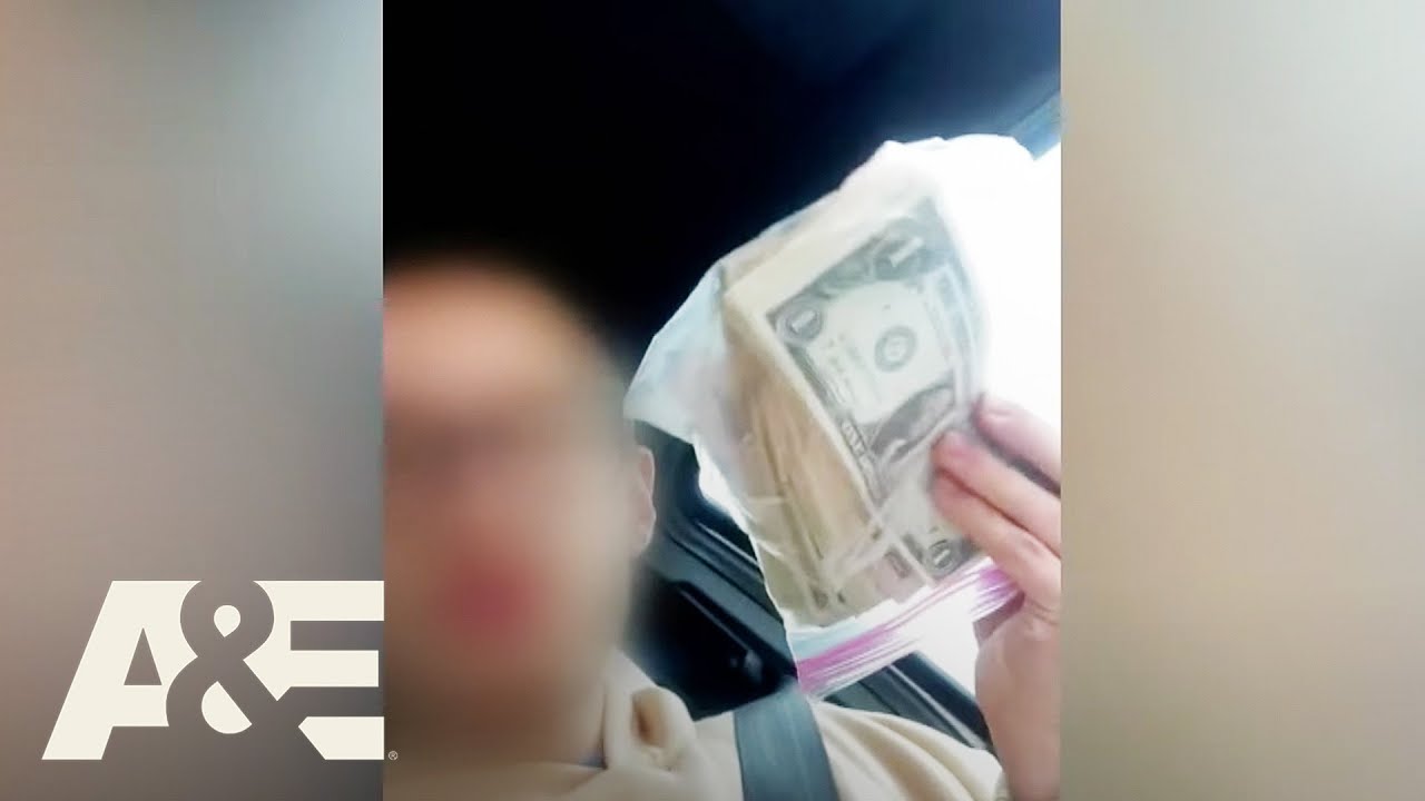 $5,000 ACCIDENTALLY Given to Man in a Drive-Thru | Customer Wars | A&E