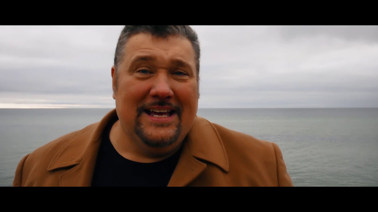 Nicki Feldt - Fri (Feat Amin Jensen) (Musik Video)