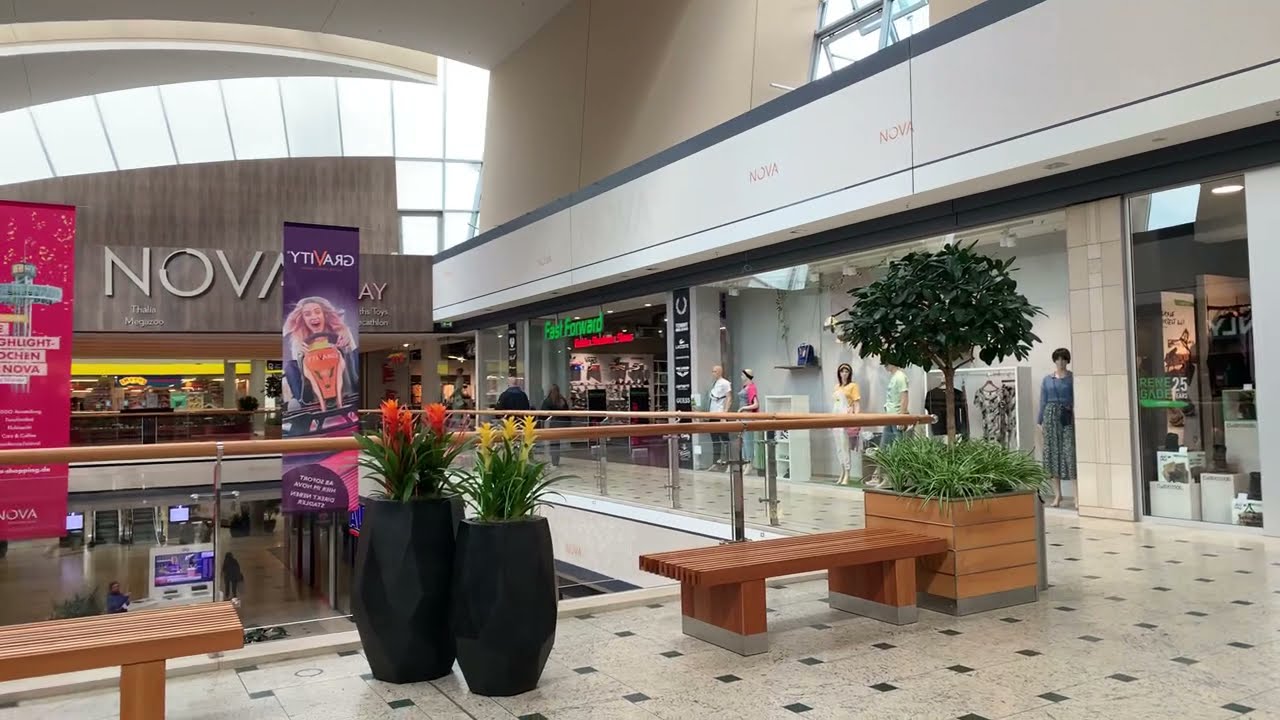 Live 08*. leipzig NOVA EVENTIS shoppingmall  #germany #fashionforever #fashionforyou