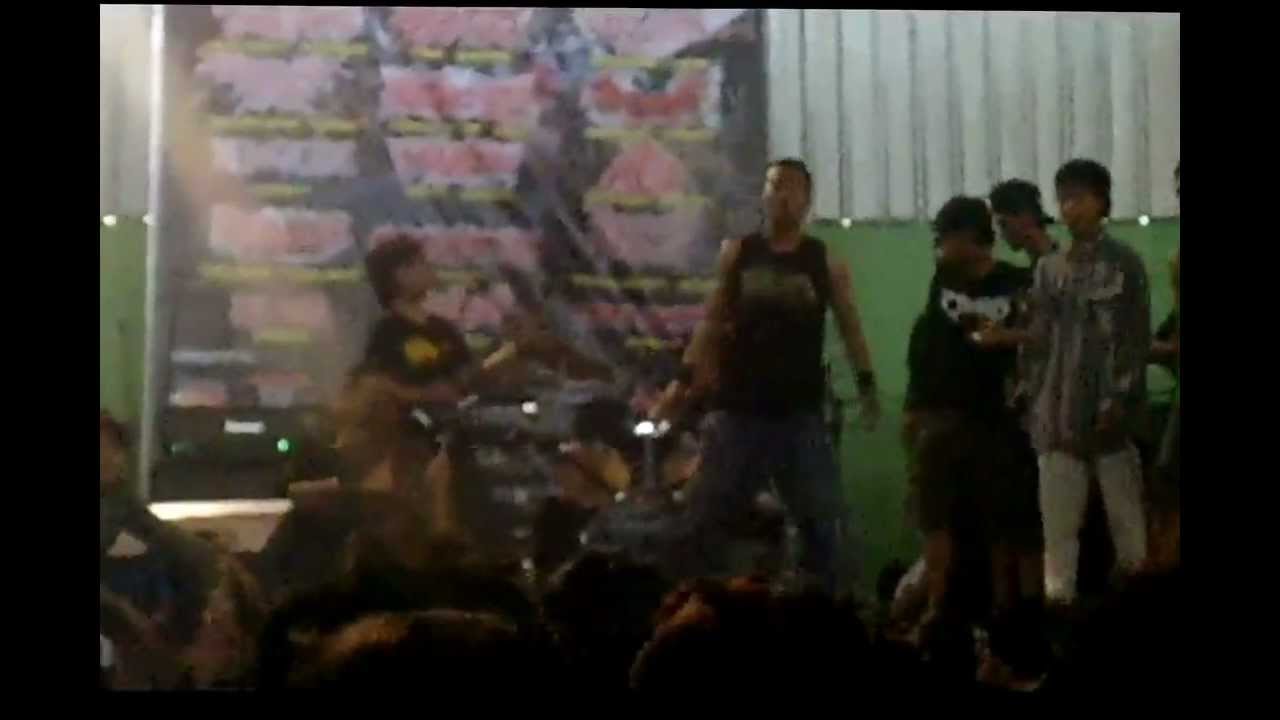 Glory For Nothing [CARRERA live at SUMENG #10 (Gombong, 20 Jan 2013)]