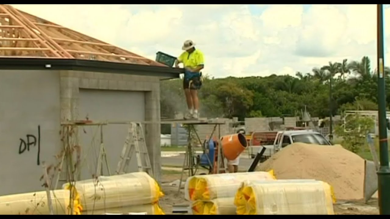 &lsquo;Absolute disaster&rsquo;: Tradie layoffs loom as housing crisis spirals under Labor