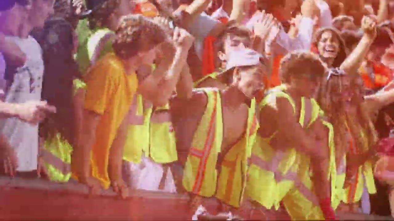 Battle of The Fans: Torrey Pines High School, THE CHAOS