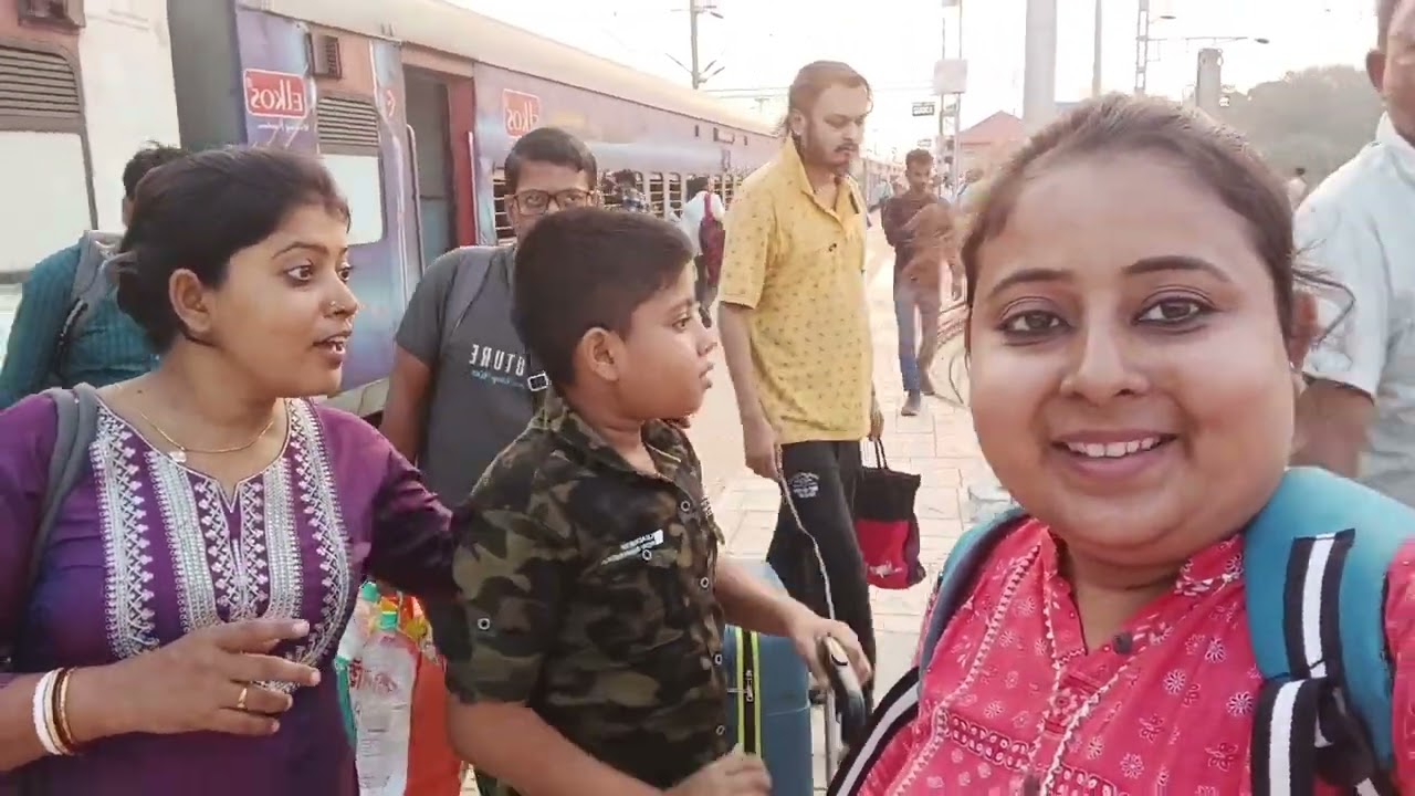 বেনারস চতুর্থ দিন 🙂 বেনারস থেকে অযোধ্যা ট্রেন যাত্রা🙂